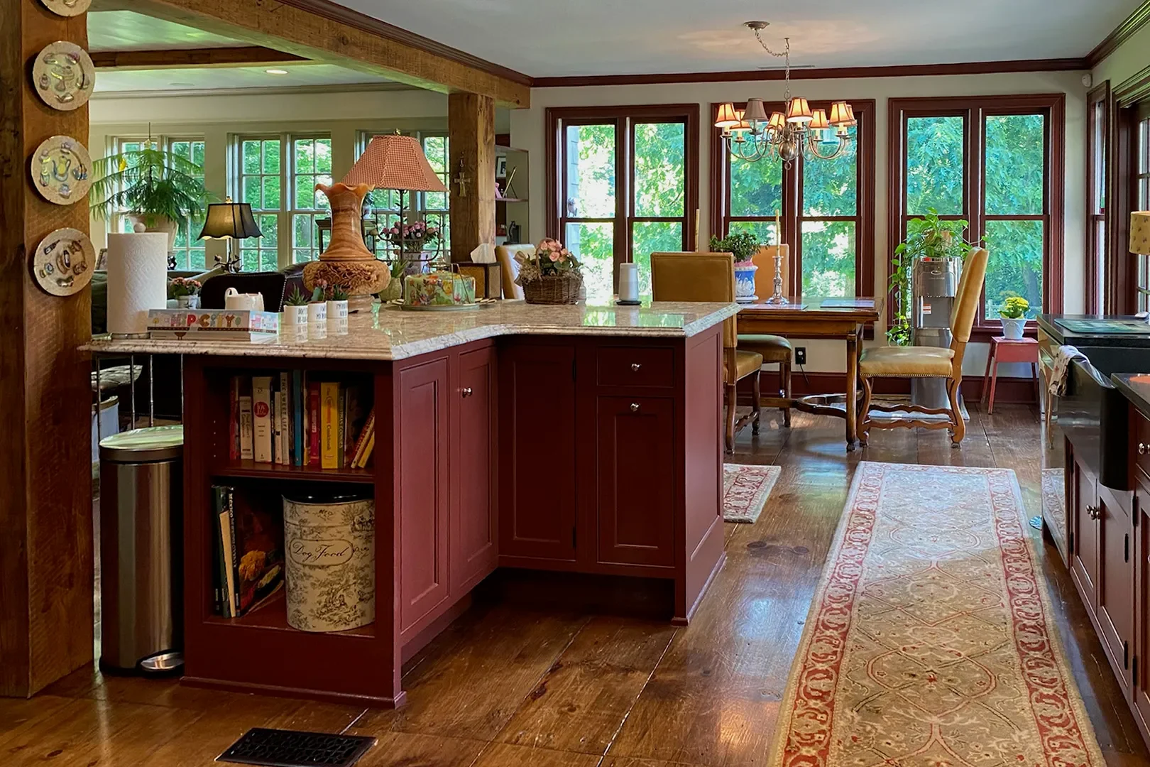 Before & After: Auction Scores and Vintage Knobs Gave This Connecticut Home a Deliciously Grown-Up Patina
