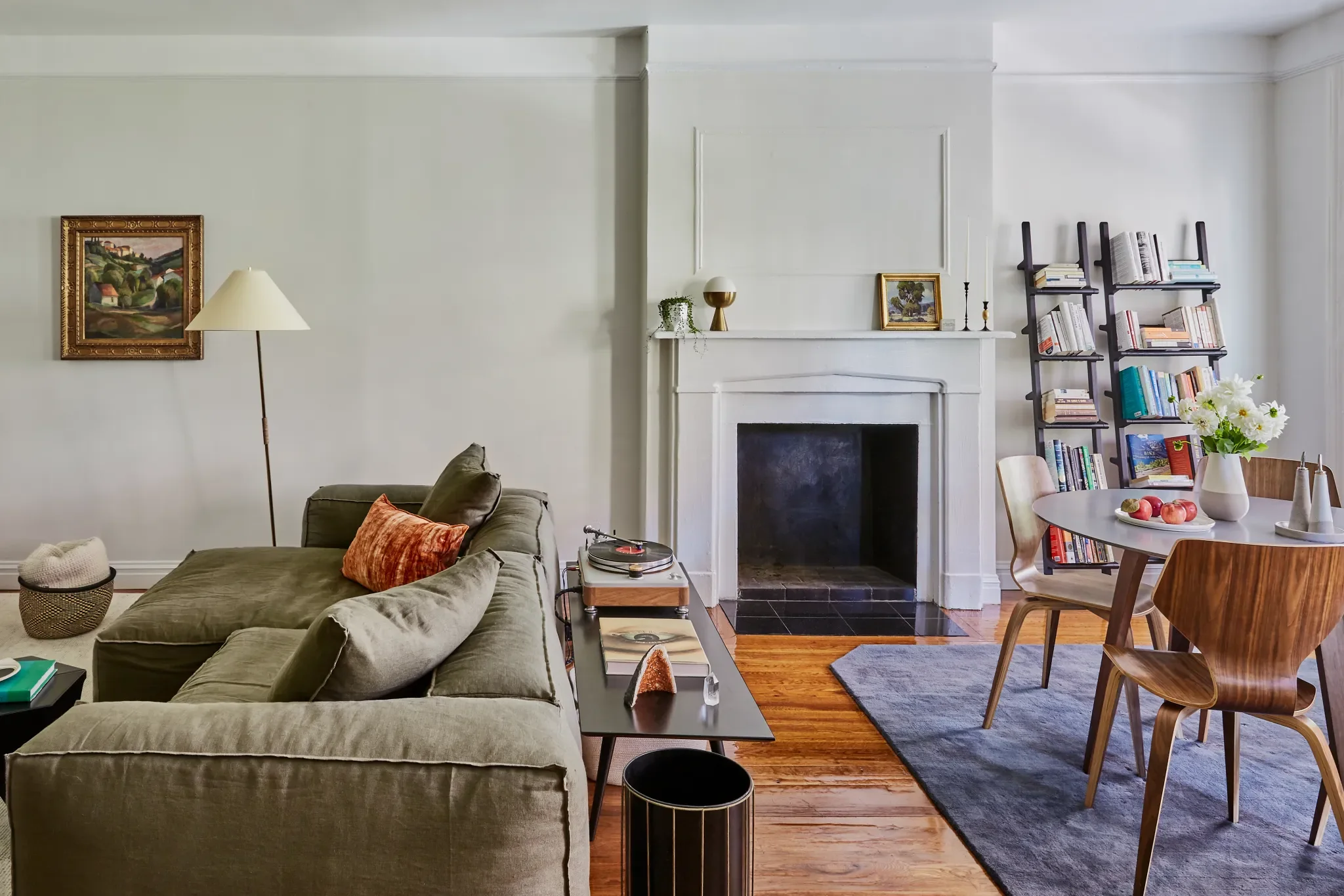 California Chill in the Concrete Jungle: A Home Tour (East Coast, West Coast Vibes)