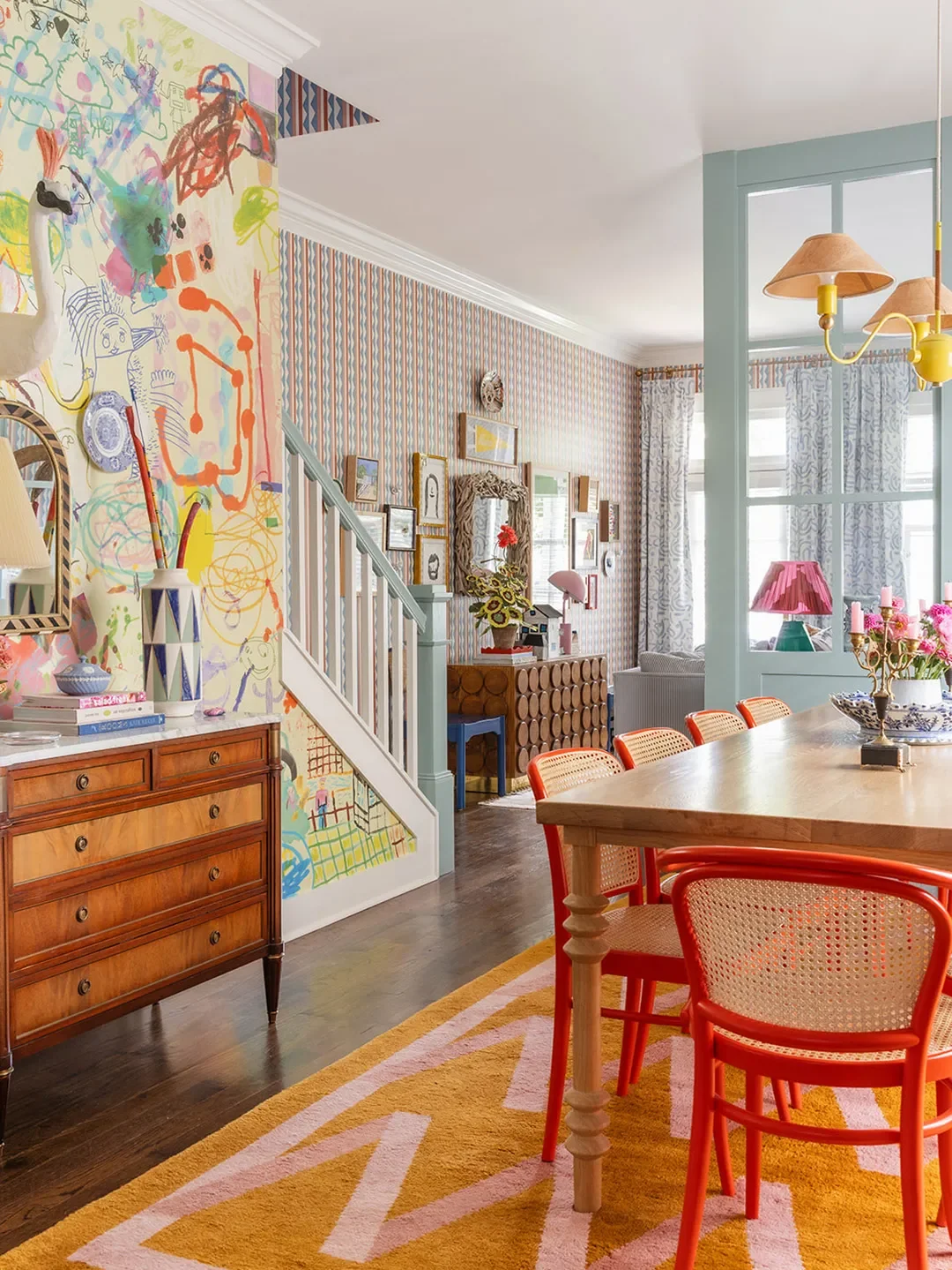 The True Masterminds Behind This Designer's Epic Dining Room Wallpaper? Her Three Kids